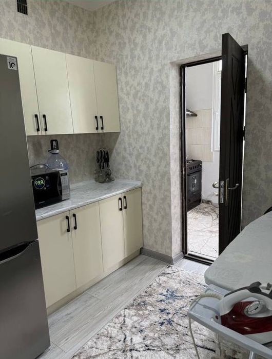 Продаётся Квартара Алмазар о-р Себзор Ат Термзий масжид 2/5/5 58м2