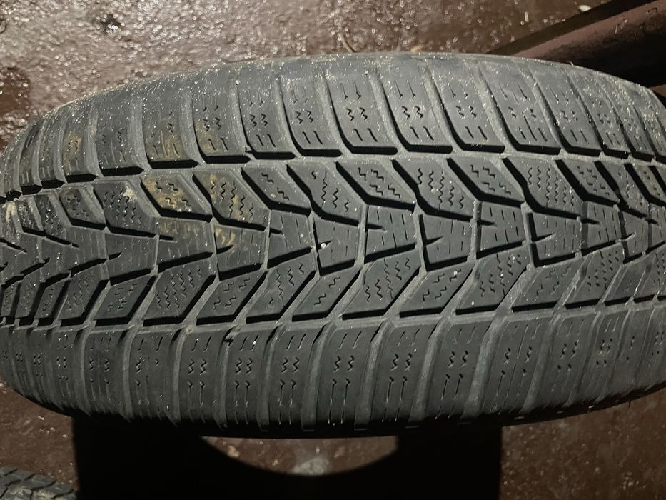 Cauciucuri dimensiune 215 60 17