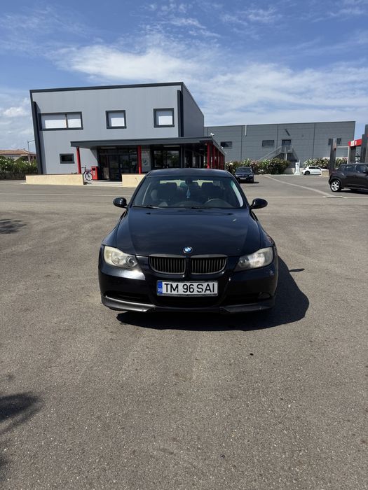 -BMW•e90•320i• 150cp