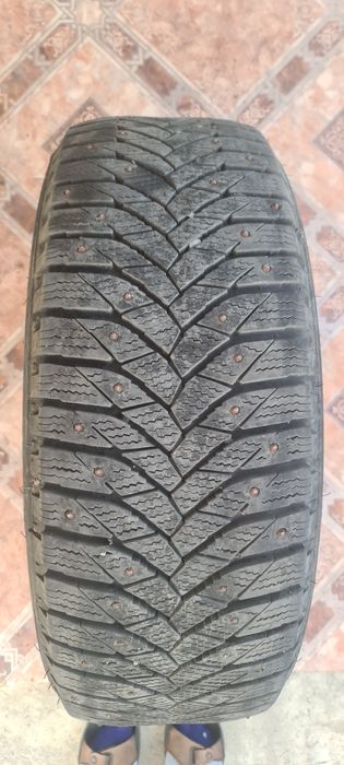 Зимние шины на R17