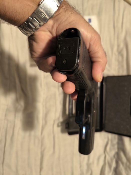 Обезопасено оръжие, Деактивиран пистолет Глок 17, револвер