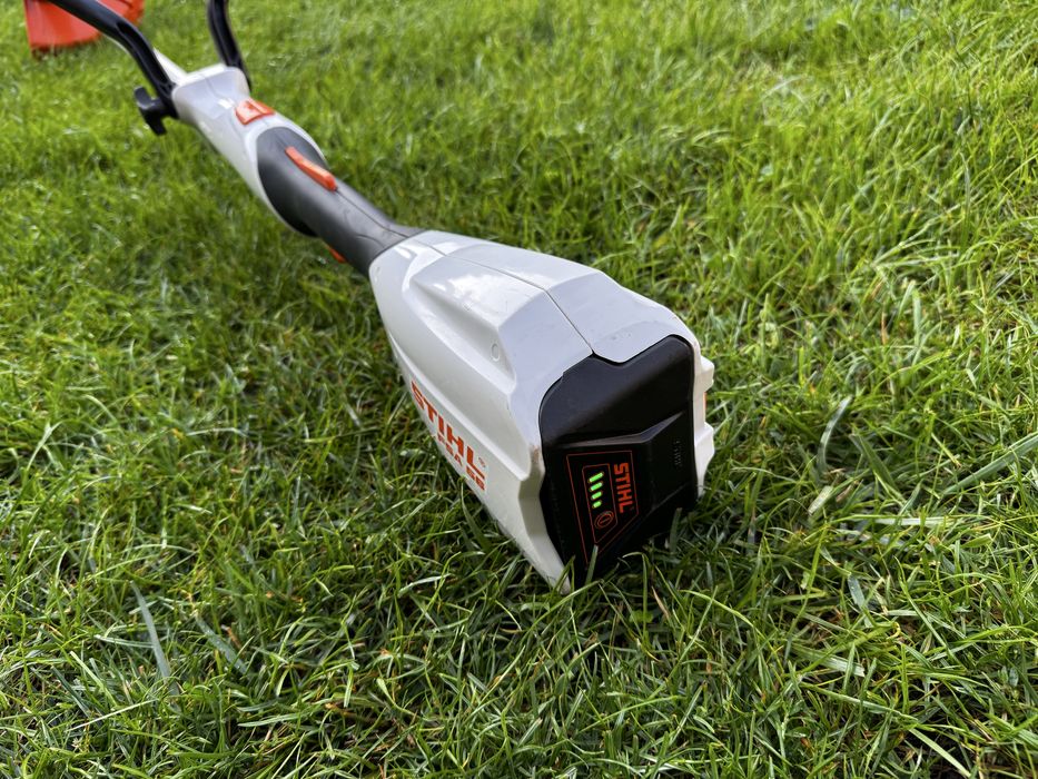 Motocoasa - Trimmer cu acumulator STIHL FSA 56