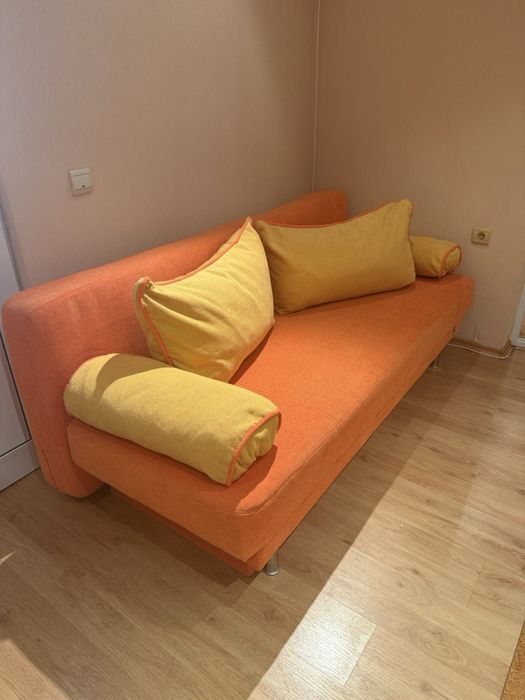 Растегателен диван