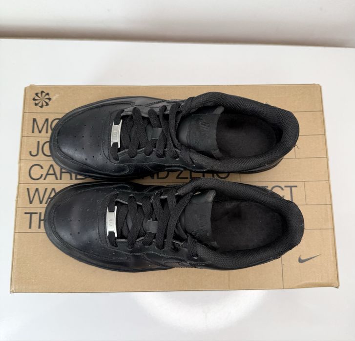 Nike Air Force 1 (38 ) Маратонки