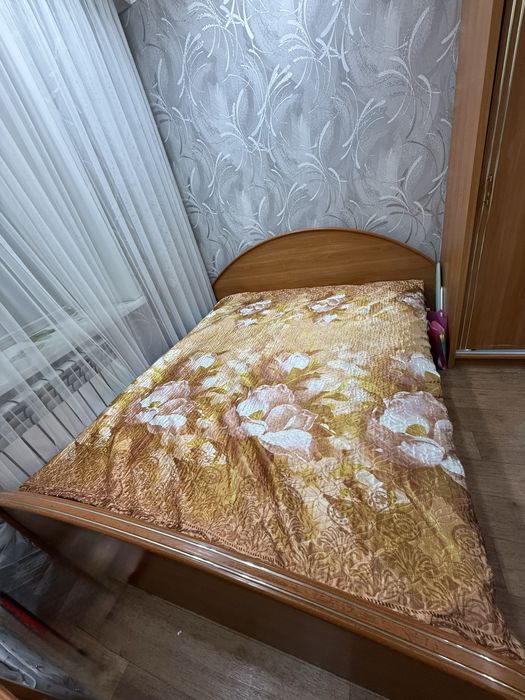 Кровать двухспальная