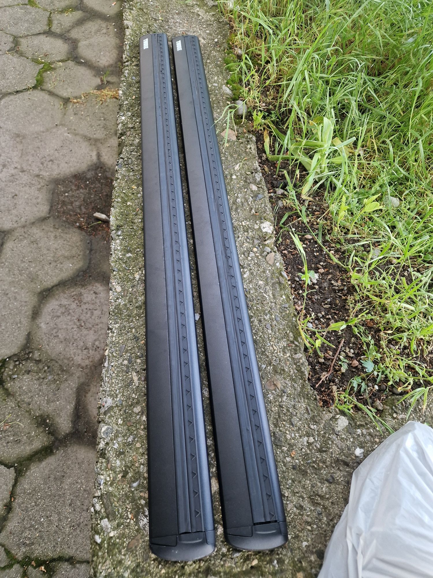Thule Wingbar греди в комплект със захвати  753  и кит
