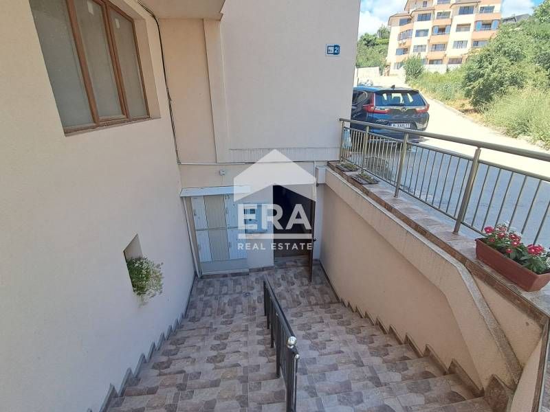 Дава се под наем Магазин в Варна, Изгрев - 36 кв.м за 205 € - Снимка #1