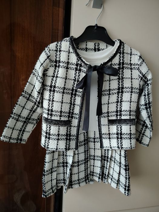 Продам нарядное детское платье