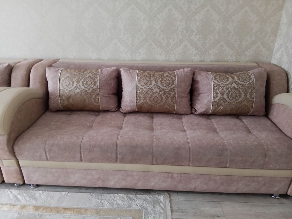 Продам мягкий уголок.