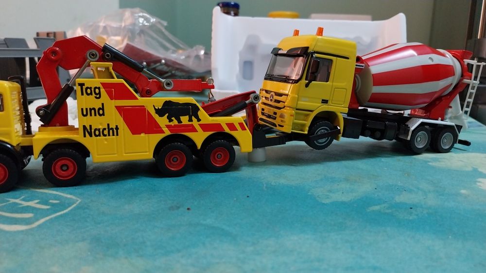 КАМИОНИ 1.50 трактор