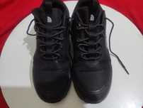 Не промокаемые кроссовки The North Face 45