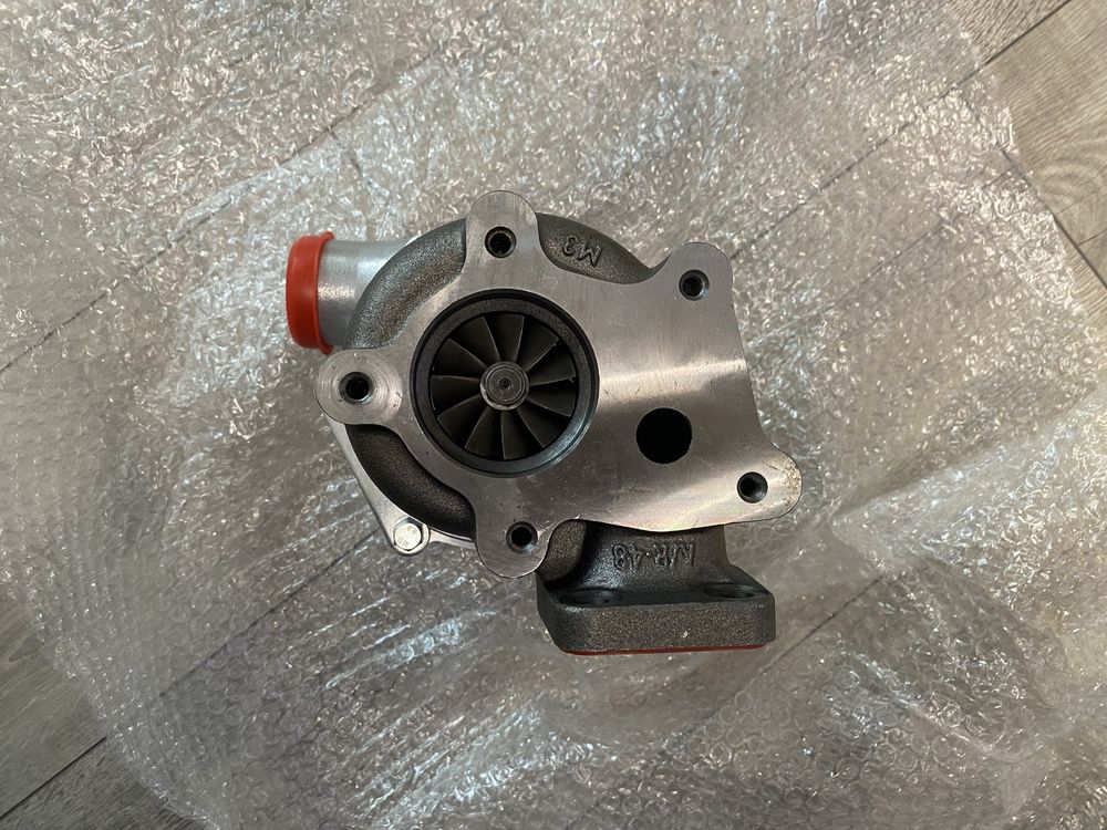 Турбо т3т4 т04е Turbo t3t4 t04e ar48 trim 50