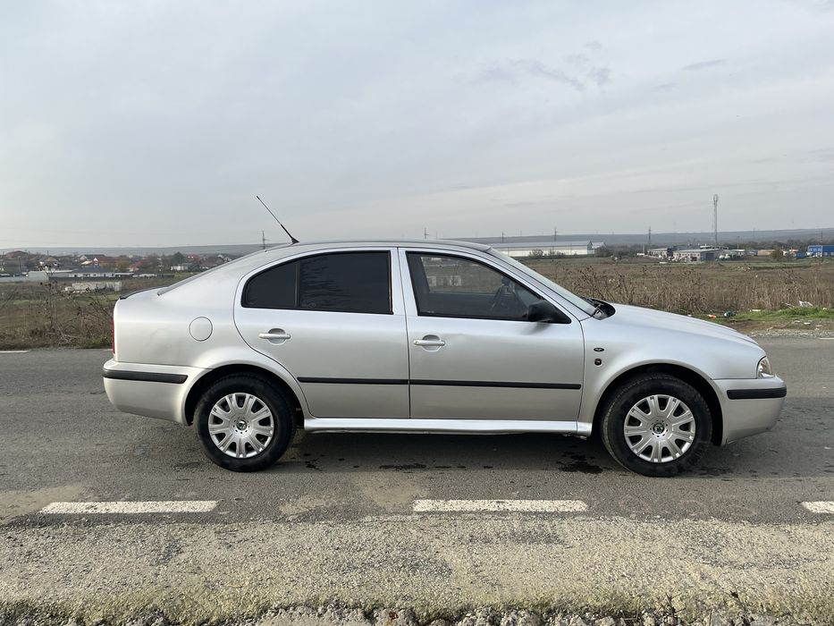 Skoda octavia 1 in stare buna de functionare… mai multe detalii la tel
