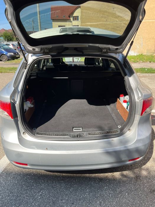Vand Toyota Avensis T27