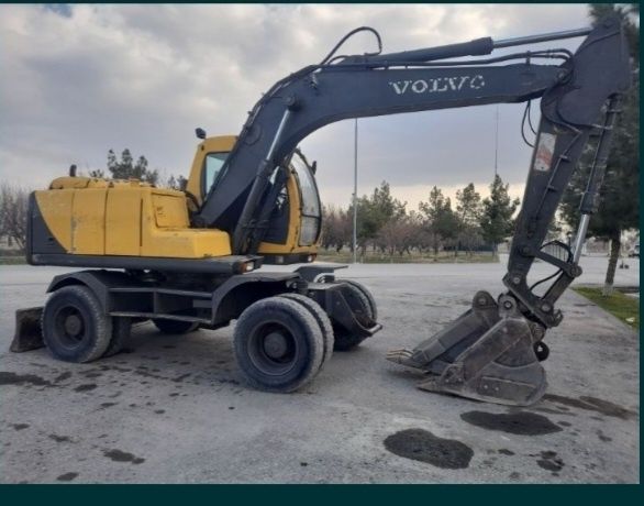 Volvo 130 sotiladi zudlik bilan