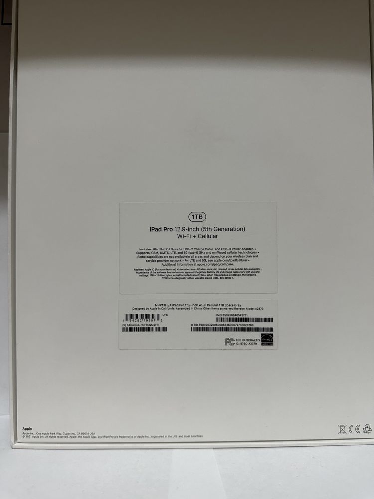 iPad Pro 12.9-inch (5th Generation) Wi-Fi + Cellular 1TB Space Gray