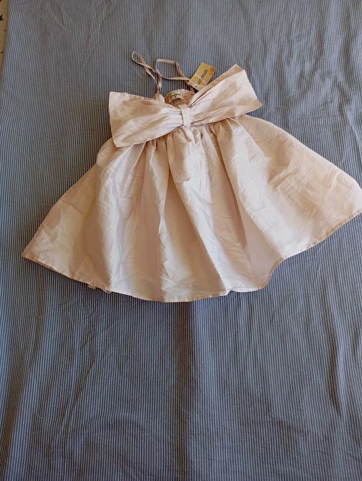 Чисто нова Lace&Beads много бледо пеплно розово S