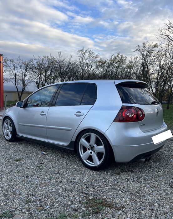 Vand Golf 5 GTI, impecabil