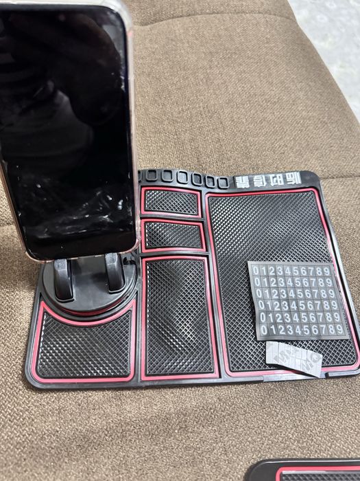 Подставка под телефон