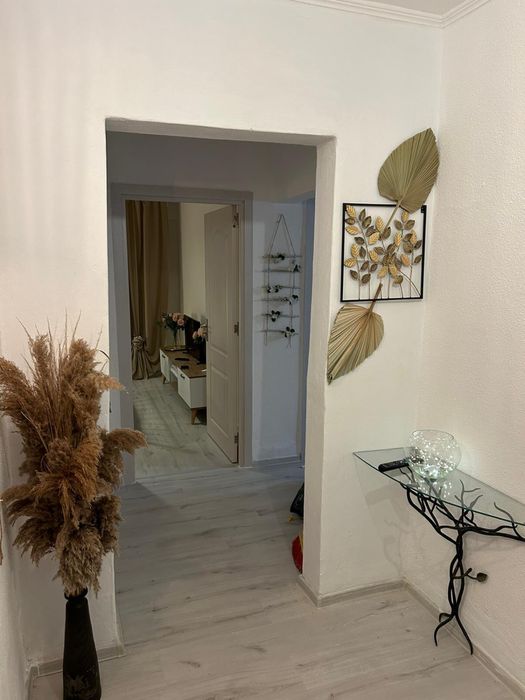 Inchiriez apartament cu 3 camere ultracentral