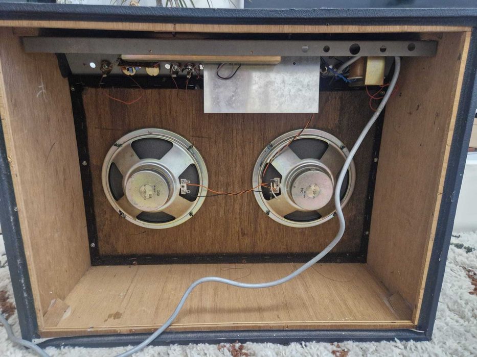 Vand Amplificator chitara japonez copie dupa Princetone cred.