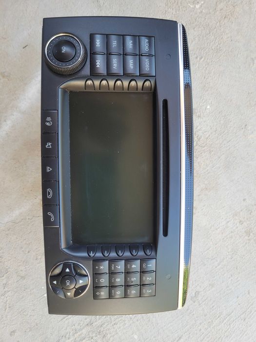 Мерцедес навигация R класа w251