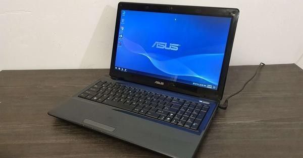 Ноутбук Asus в отл сост