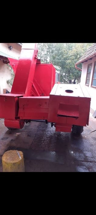 Combina  porumb pe un Rand model Sip tornado 40