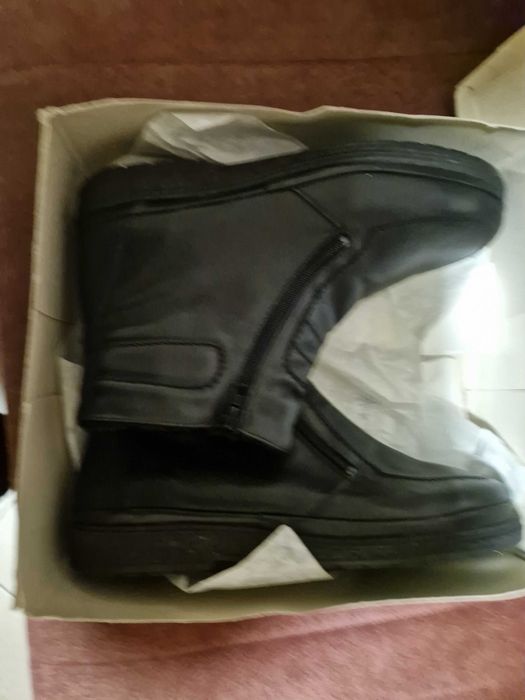 Cizme scurte pentru barbati din piele marimea 45-Noi