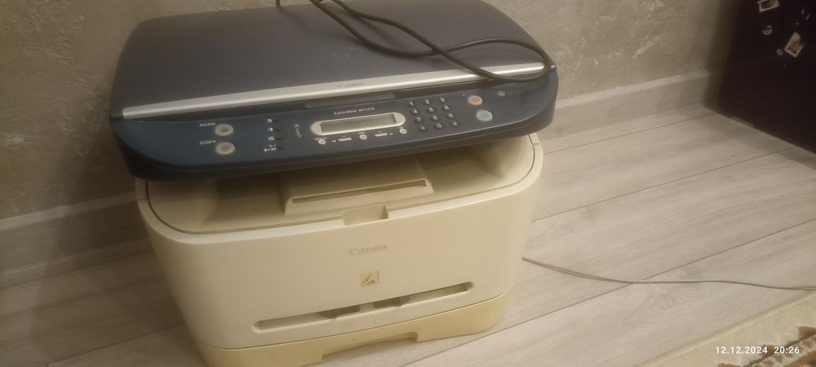 Продам принтер 3в1 Canon