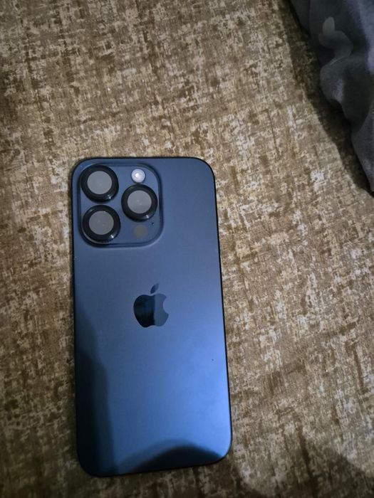 Айфон 15 про с каробкой на продажу торг есть цена 350к телефон в идеал