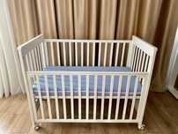 Treppy - Patut co-sleeping 120x60 cu laterala culisanta si roti
