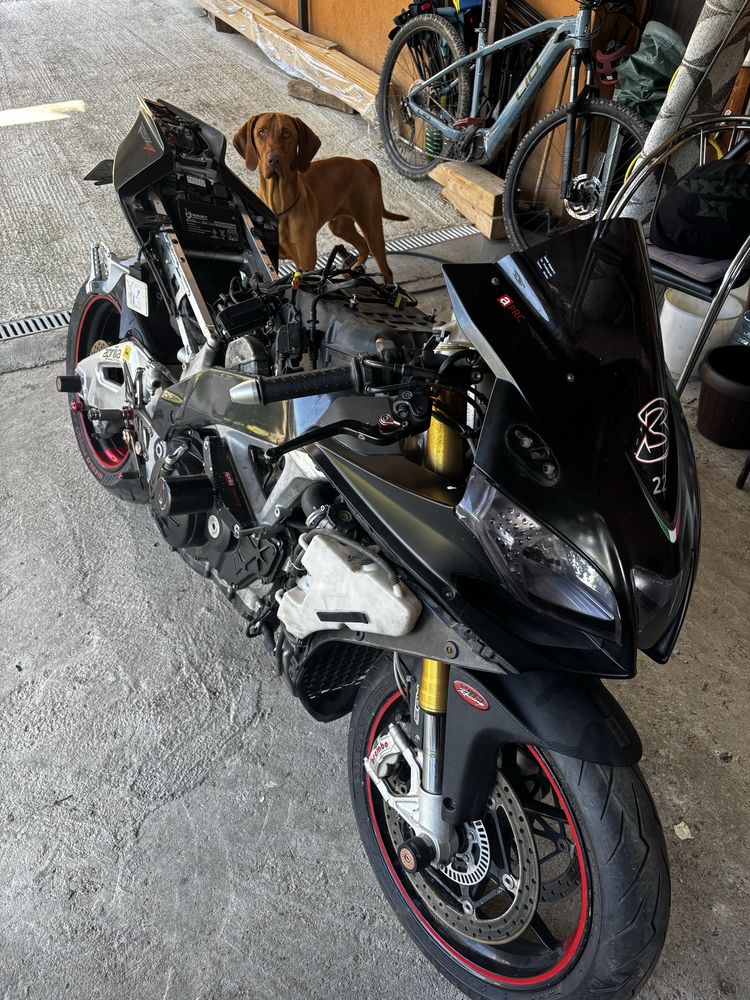 Dezmembrez motocicleta Aprilia RSV4 2013 APRC
