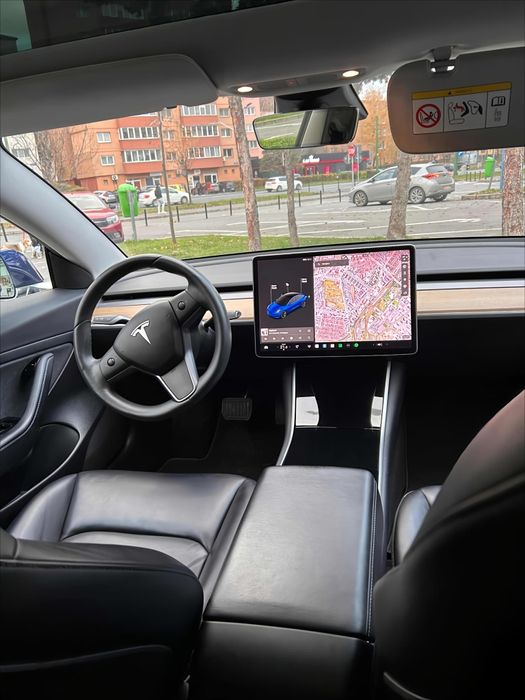 Tesla Model 3 SR+ 2019 • 133.000 km • garanție • 2 seturi anvelope