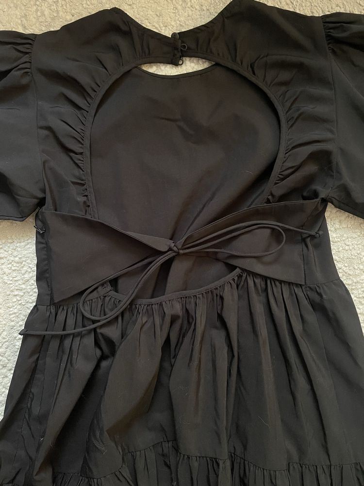 Рокля с гол гръб Zara