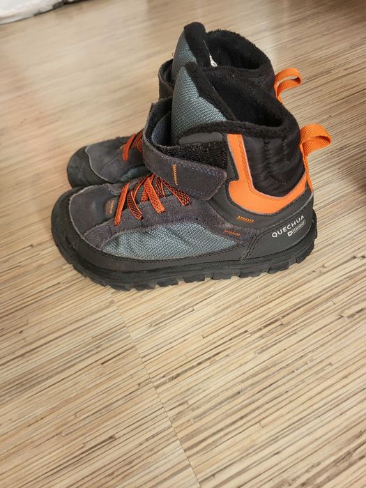 Детски боти и апрески