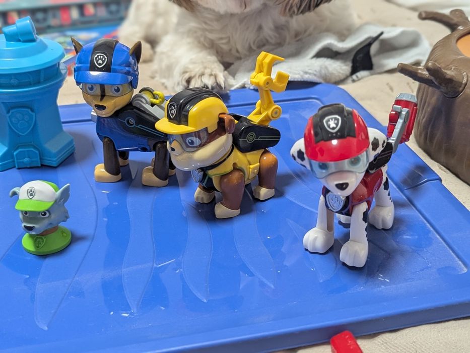 Голяма колекция Пес Патрул влак, кученца и играчки
