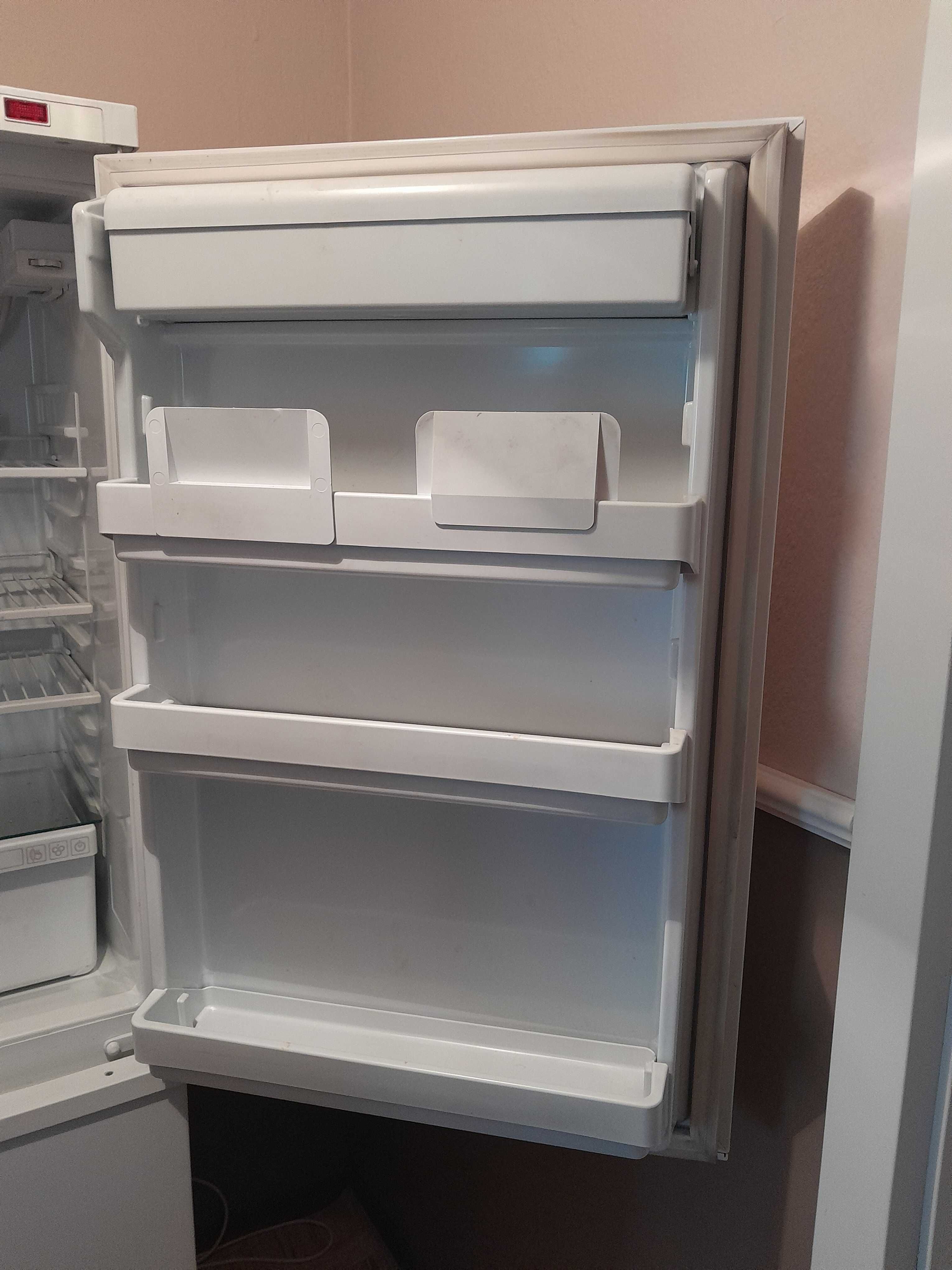 Пералня Gorenje 8кг. и Хладилник Минск с фризе,Готварска печка