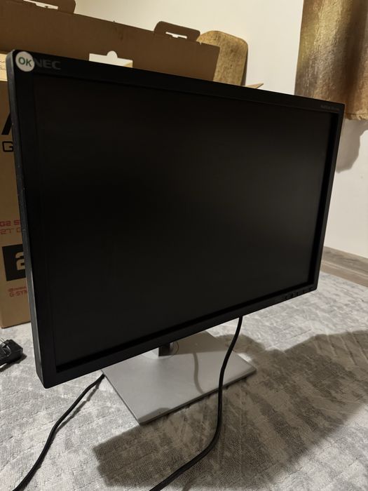 Монитор NEC MultiSync