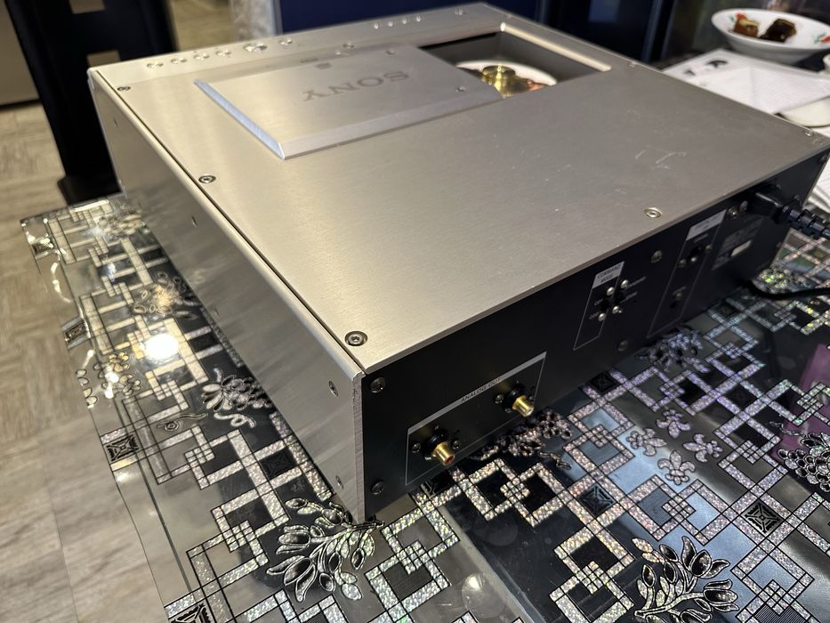 Sony SCD 777 ES Denon  AVR X5200W