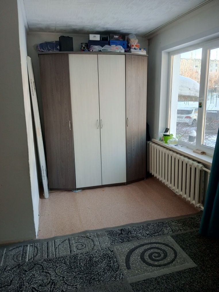 Продам однокомнатную полуторку центре города.