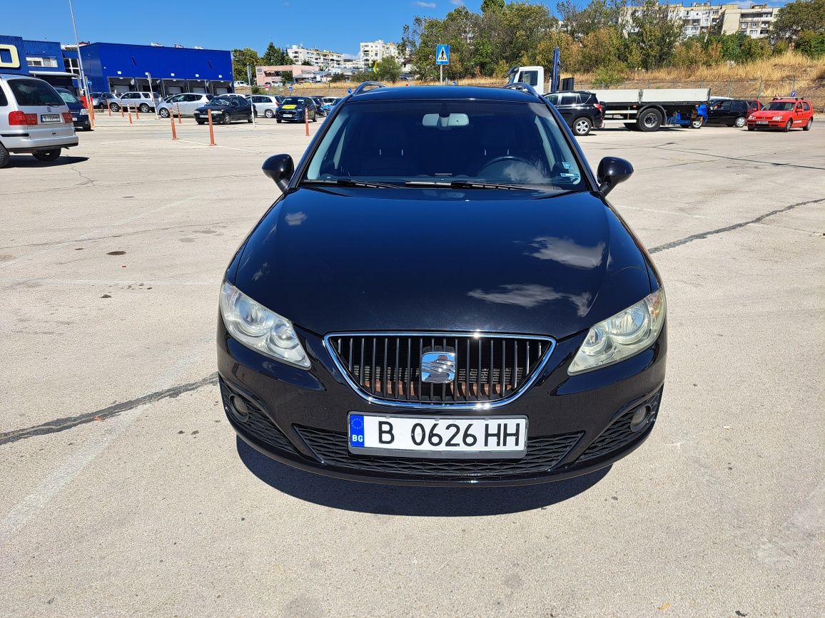 Продавам Сеат Ексео