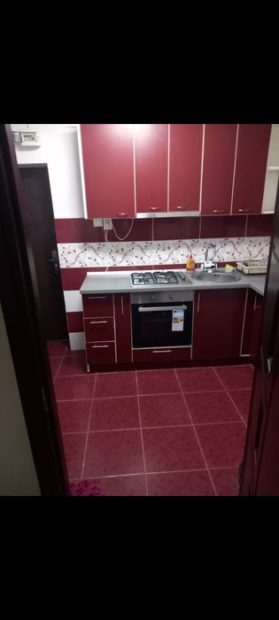 Vând garsonieră zona Laminorului