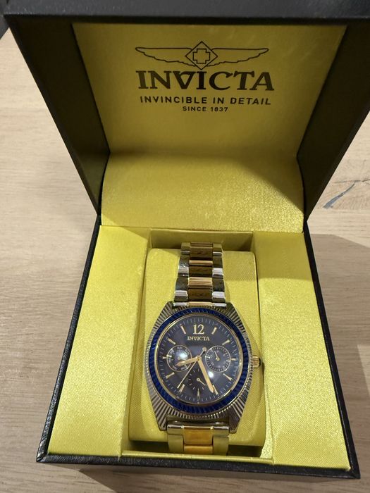Ceasuri Invicta si Fossil