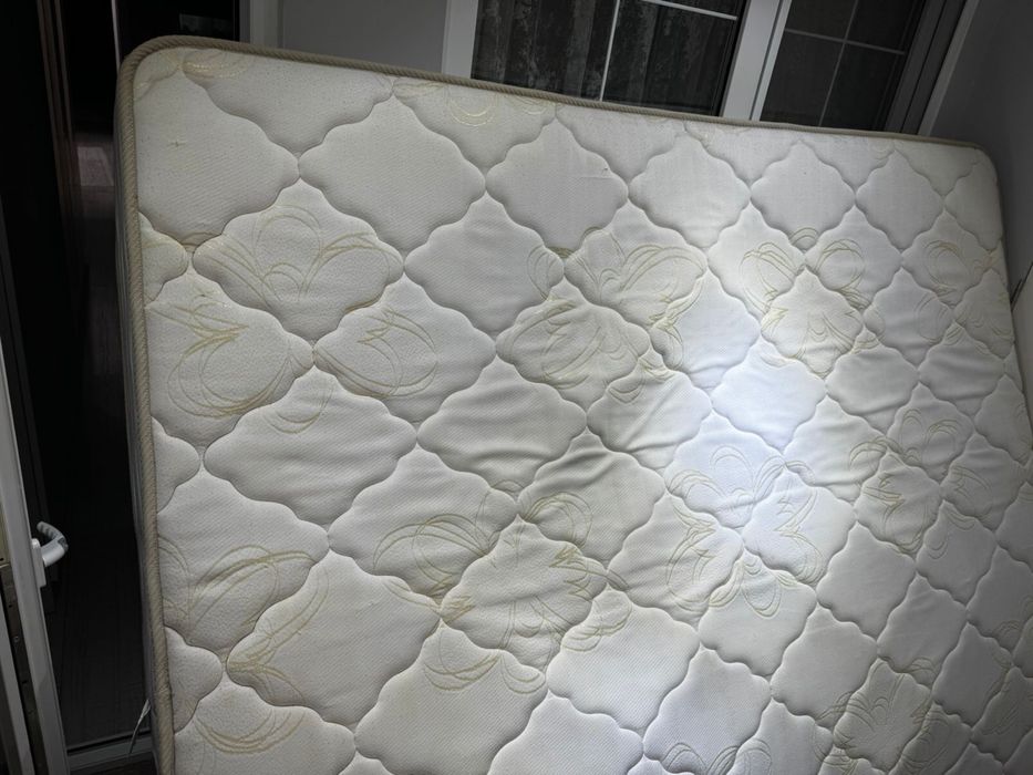 Продаю б/у матрас Аскона в хорошем состояний