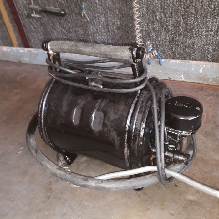 Компрессор на 220вольт.