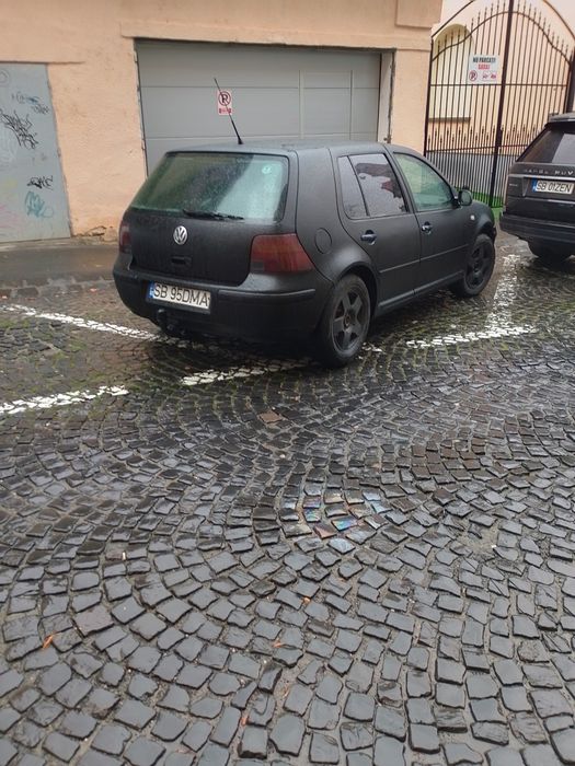 Vând golf 1.4 16valve