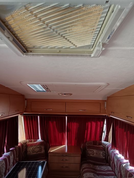 Vind rulota marca Jura, înmatriculată,an 2003.