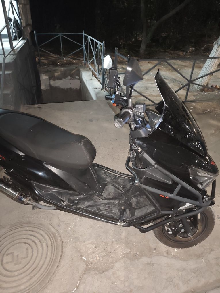 Skuter sport sotiladi