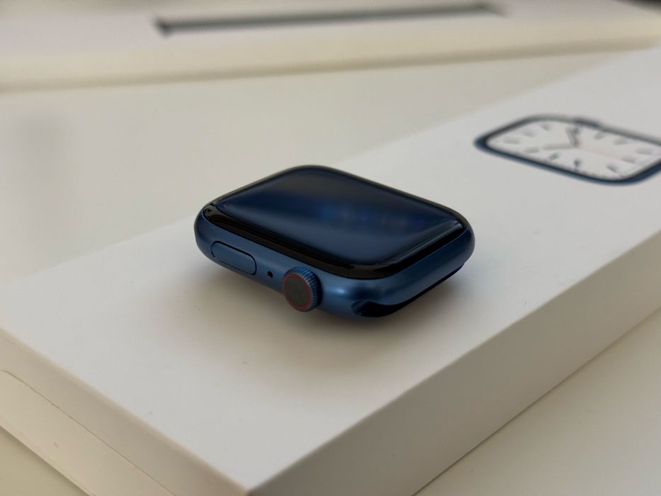 Apple Watch Series 7 Blue 45mm Cellular + GPS